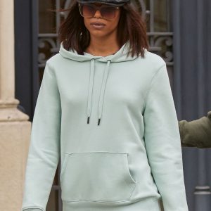 B&C Queen hooded