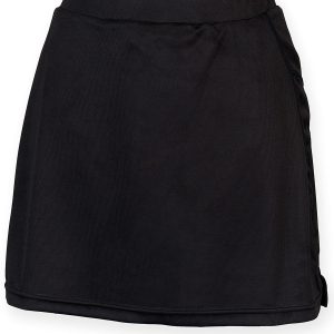 Women's skort with wicking finish