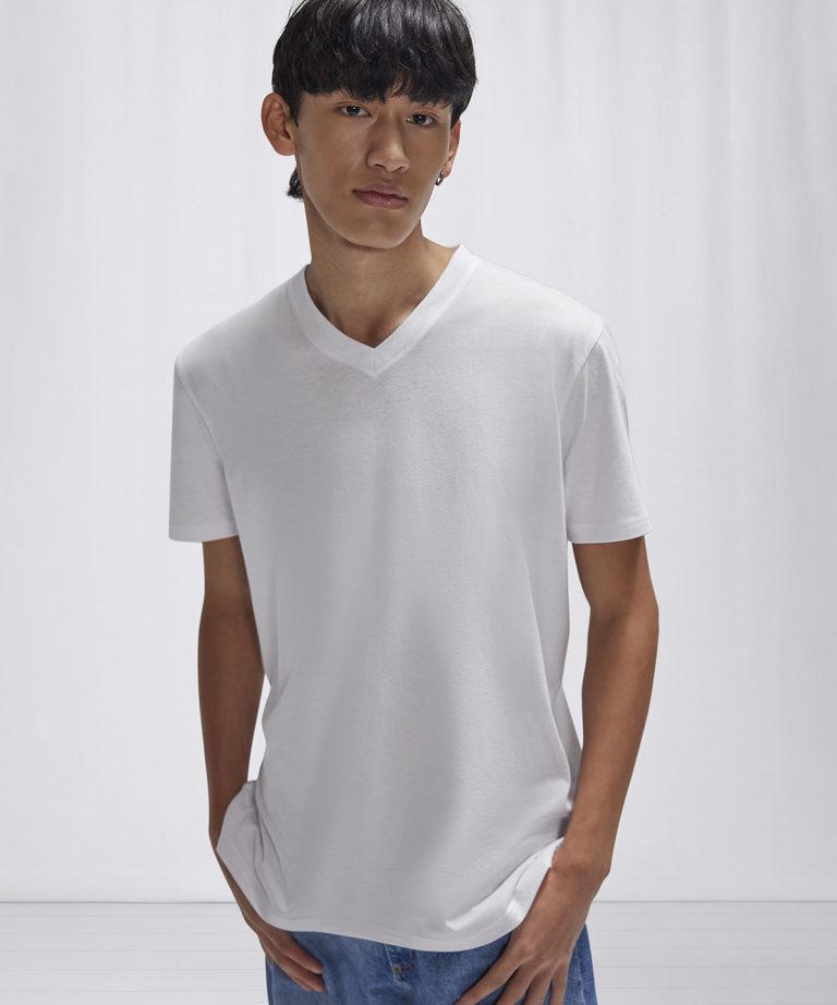 B&C E150 V-Neck T-Shirt