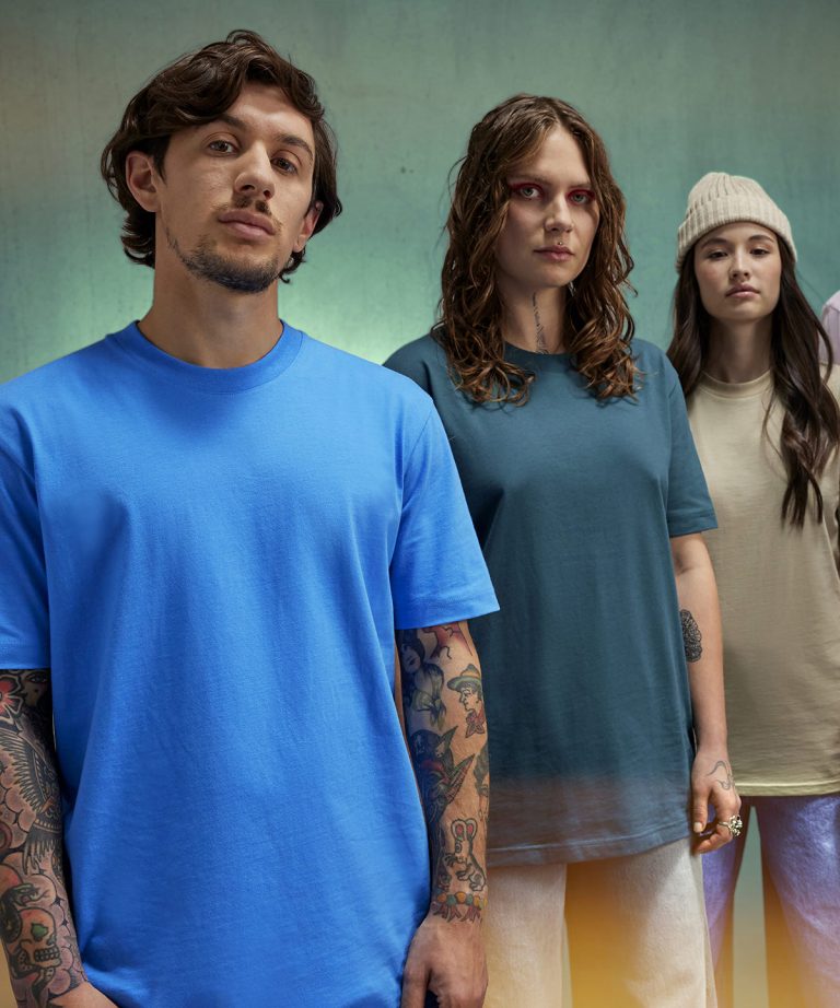B&C E220 Unisex Cotton T-Shirt