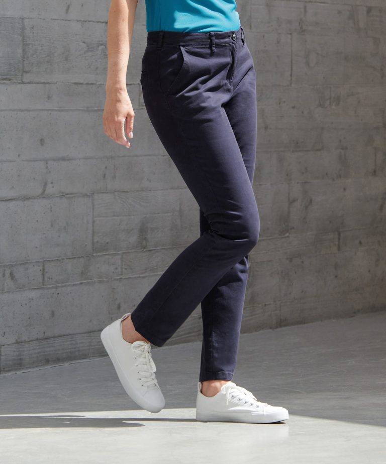Henbury Women's stretch chinos